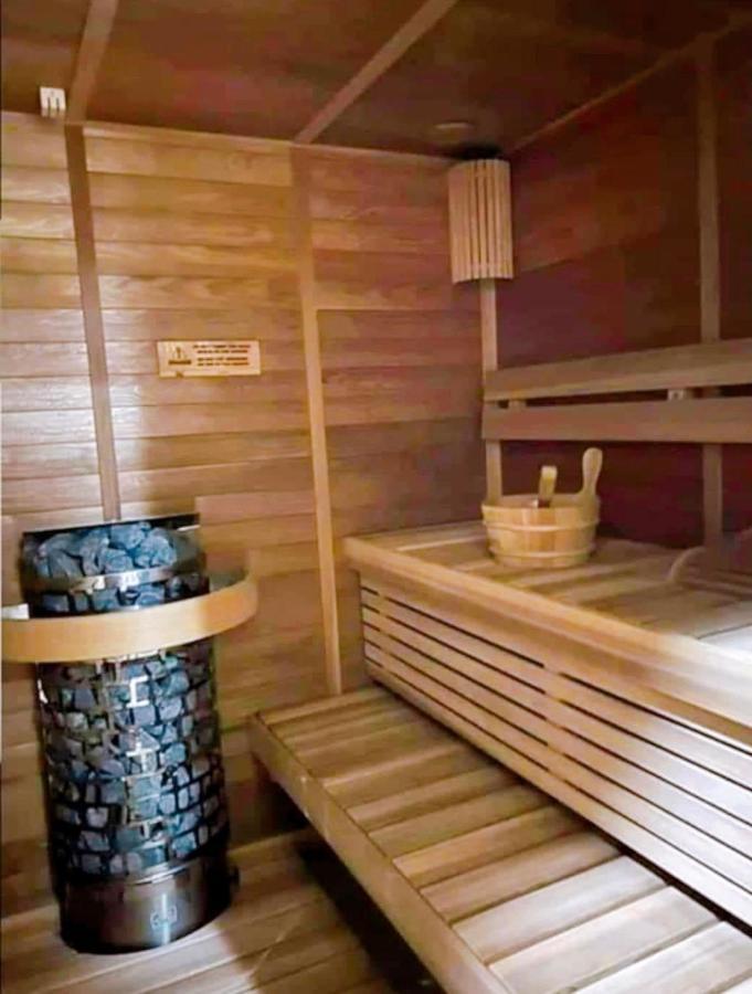 Luxury Suites At Brenthill Baguio City Exteriör bild
