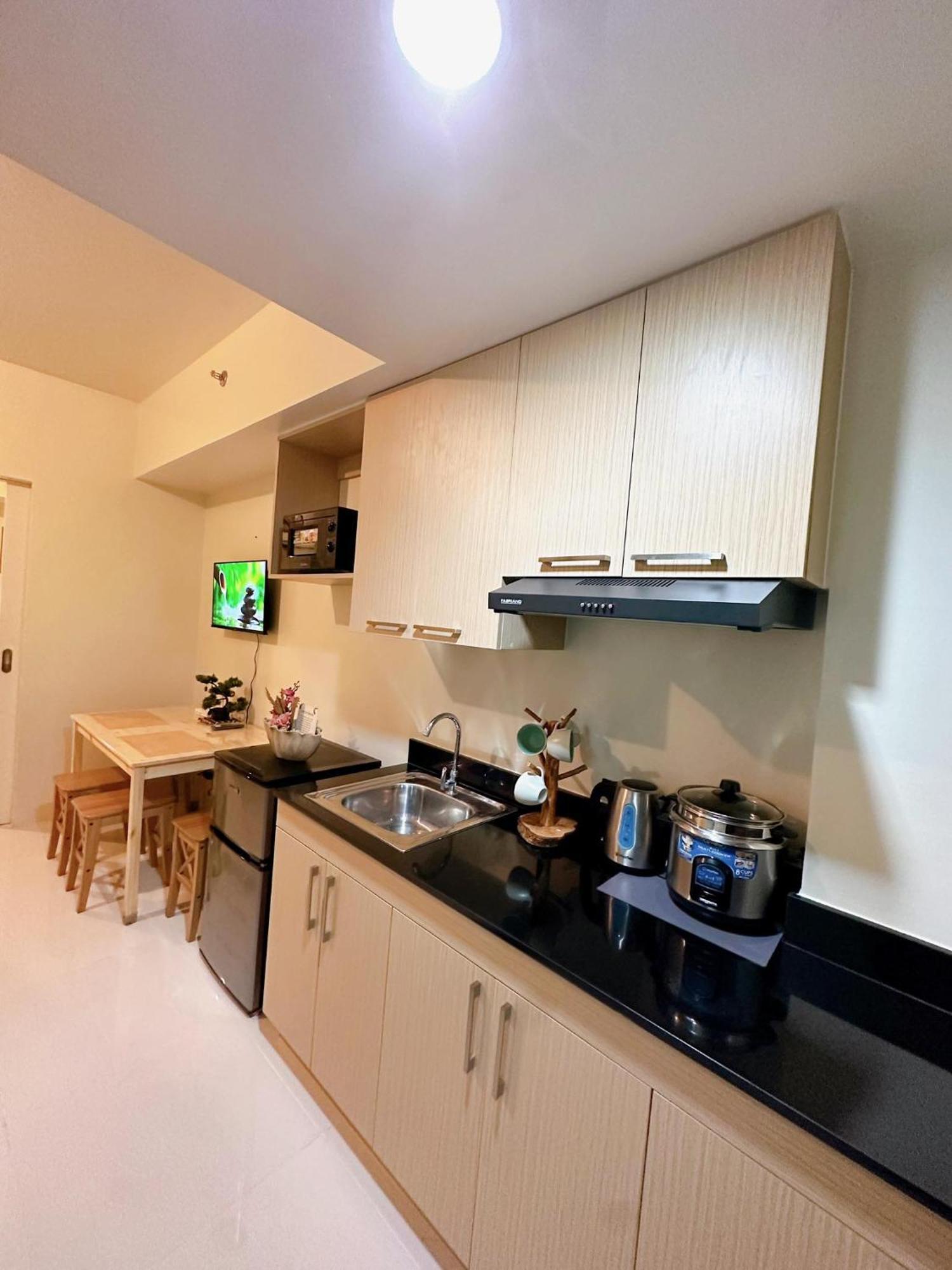 Luxury Suites At Brenthill Baguio City Exteriör bild