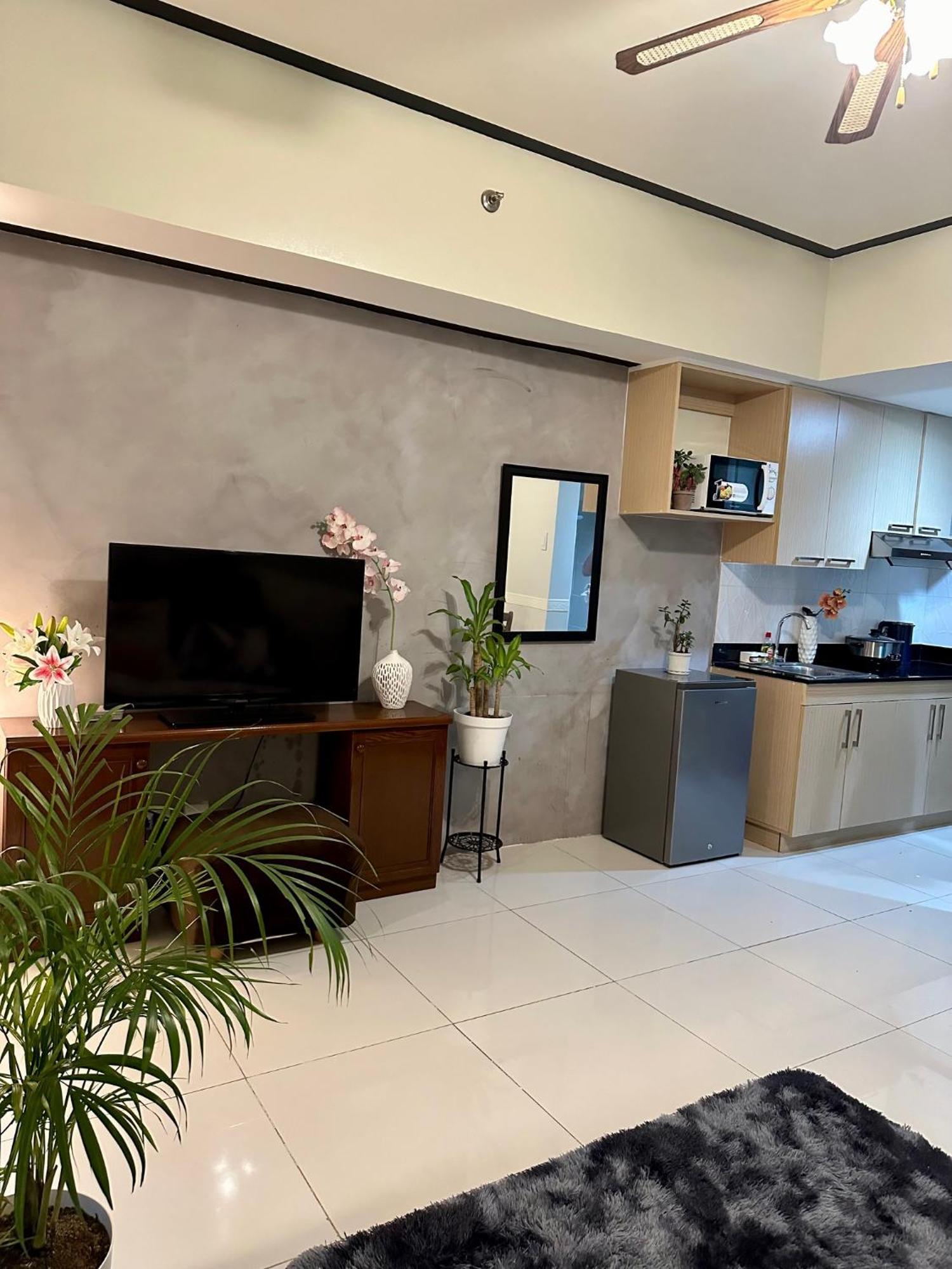 Luxury Suites At Brenthill Baguio City Exteriör bild