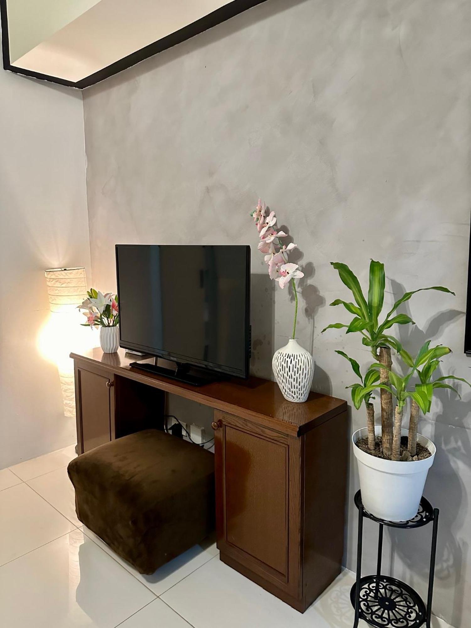 Luxury Suites At Brenthill Baguio City Exteriör bild